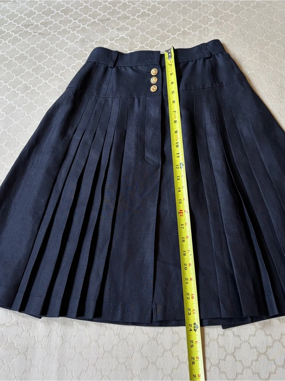 Chanel 1980s Vintage 100% Linen Pleated Midi Skirt 25” XS